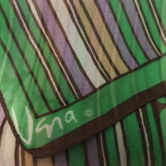 70’s Vera Neumann Sophisticated Chiffon Oblong Scarf. - Picture 9 of 13